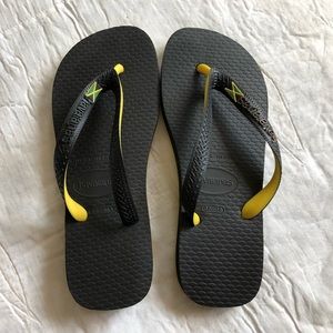 Havainas Flip Flops Jamaican Flag Size 6